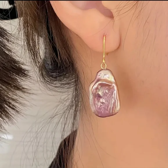 Vintage Irregular Baroque Natural Freshwater Peal Dangle Earrings. - Picture 7 of 7